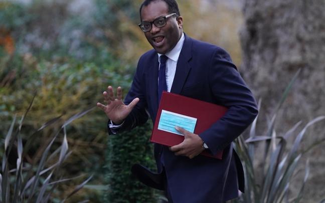 El ministro británico de Estrategia de Negocios, Energía e Industria, Kwasi Kwarteng.