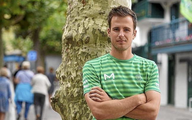 Be&ntilde;at Egiazu, remero de Hondarribia