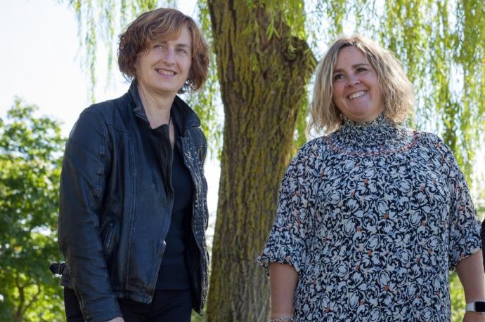 Susana Mendinueta y Oskia Lazkoz son las agentes de Sakana.