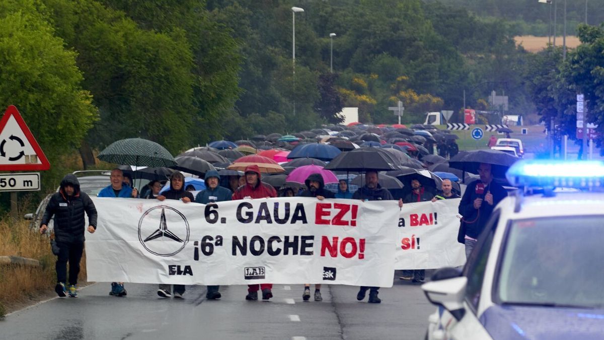 Huelga de trabajadores de Mercedes Vitoria.
