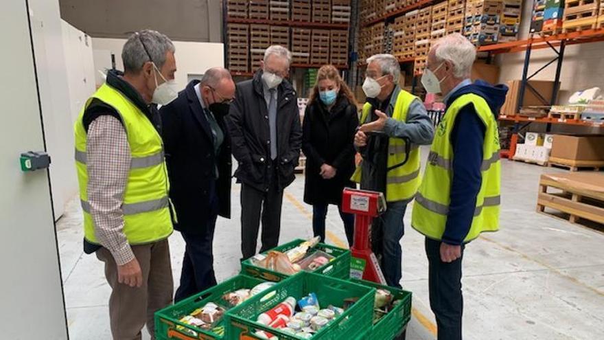 Visita institucional al Banco de Alimentos de Álava.