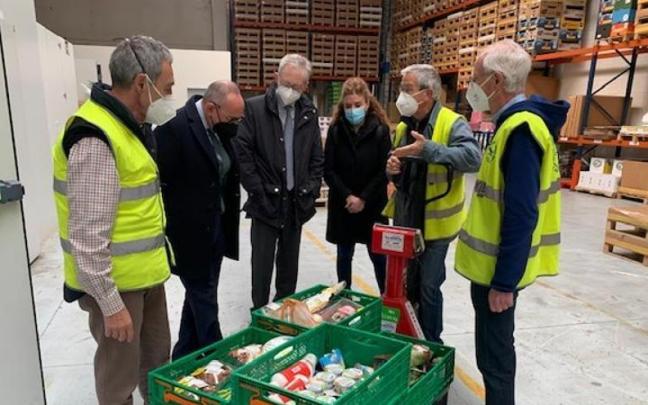 Visita institucional al Banco de Alimentos de Álava. Visita institucional al Banco de Alimentos de Álava.