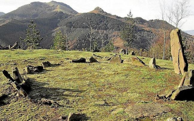 Estación megalítica Muniskue en Urnieta. | FOTO: N.G.