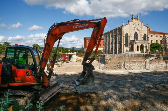 La noria de sangre de la Magdalena, vallada el 4 de agosto tras la paralización de las obras por parte de la Dirección General de Cultura-Institución Príncipe de Viana del Gobierno de Navarra.