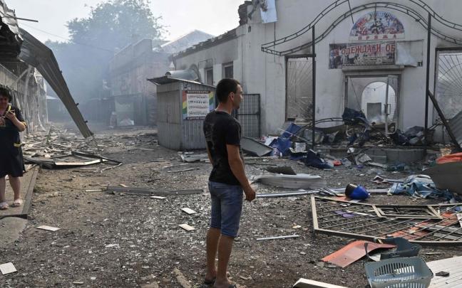 Los efectos de los bombardeos rusos en Sloviansk, Donetsk. Los efectos de los bombardeos rusos en Sloviansk, Donetsk.
