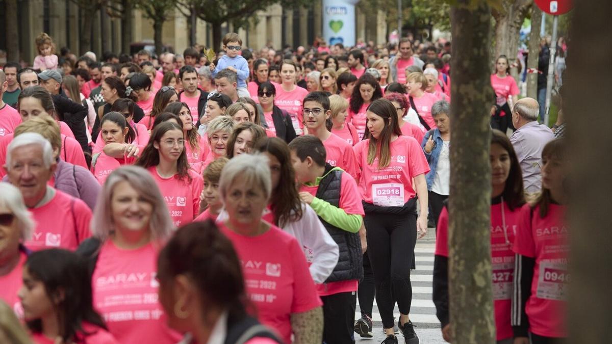 Inicio de la carrera solidaria contra el cáncer de mama