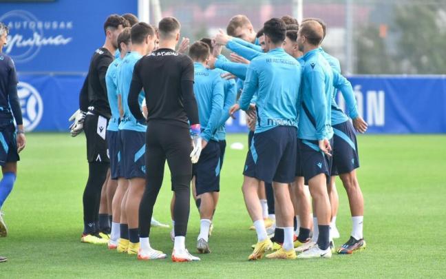 Entrenamiento de la Real, previo al partido del Sheriff Entrenamiento de la Real, previo al partido del Sheriff