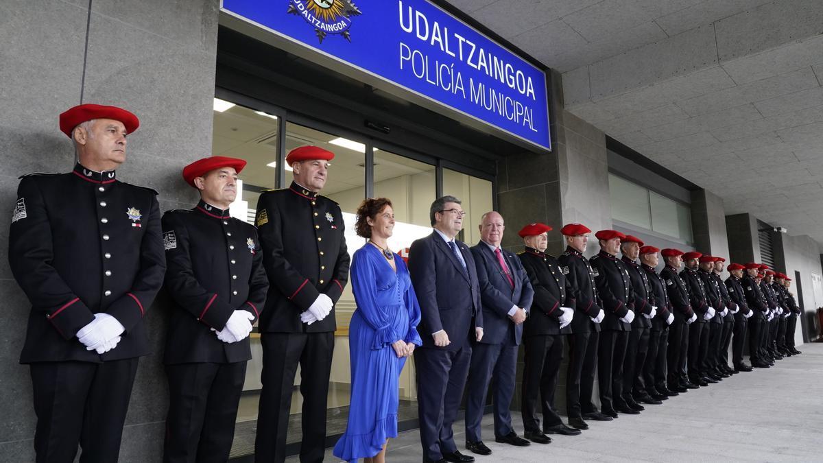 Bilboko Udaltzaingoaren Deustuko Ikuskaritzaren inaugurazioa.