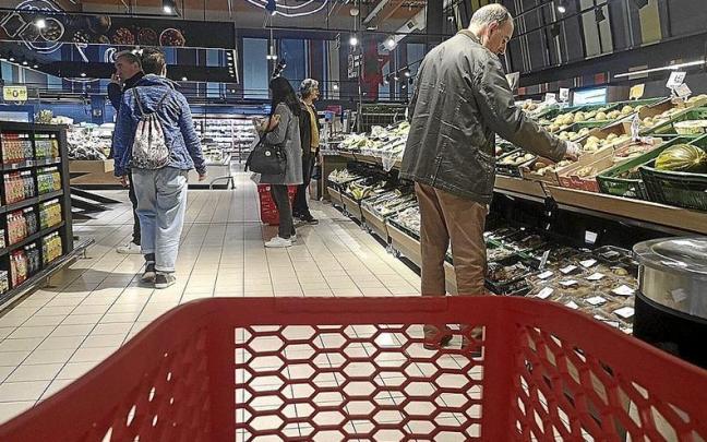 La cesta de la compra continúa encareciéndose. La cesta de la compra continúa encareciéndose.