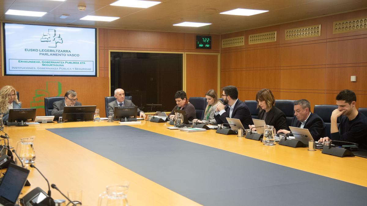 Erkoreka presenta en Parlamento Vasco el proyecto de ley de creación de la nueva Autoridad Vasca de Protección de Datos.