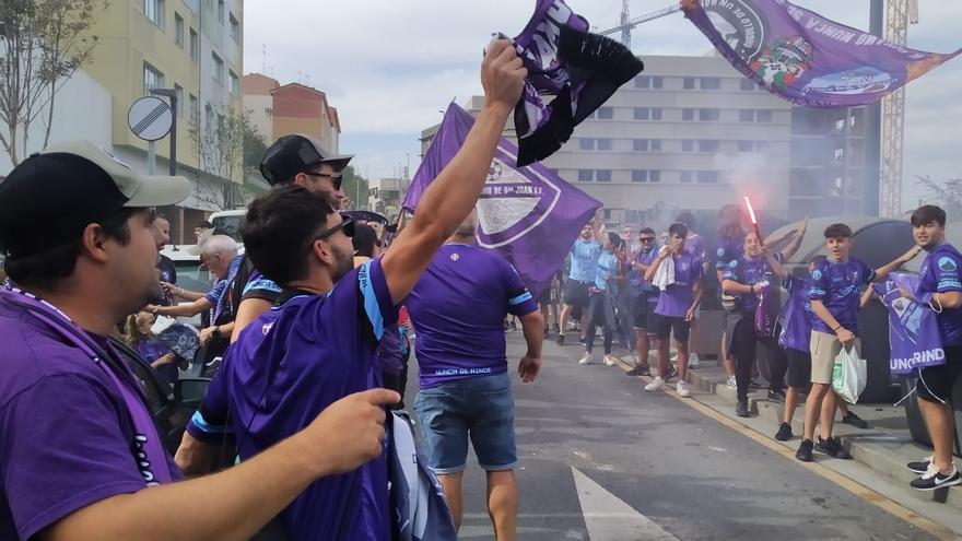 Pasillo para despedir a los jugadores del Dinamo San Juan
