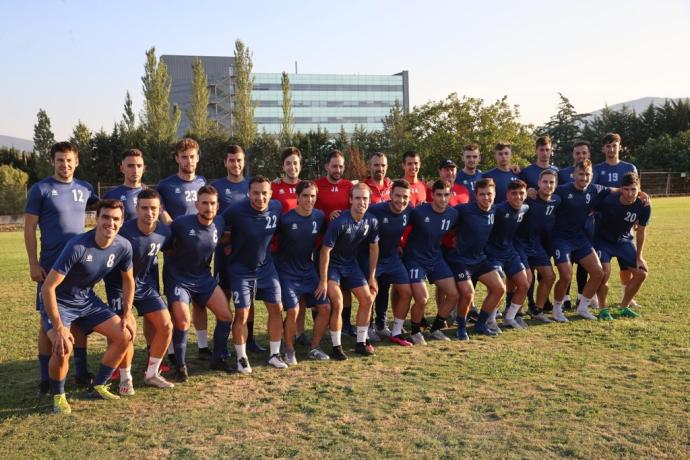 La plantilla de la Mutilvera posa en un entrenamiento de pretemporada.