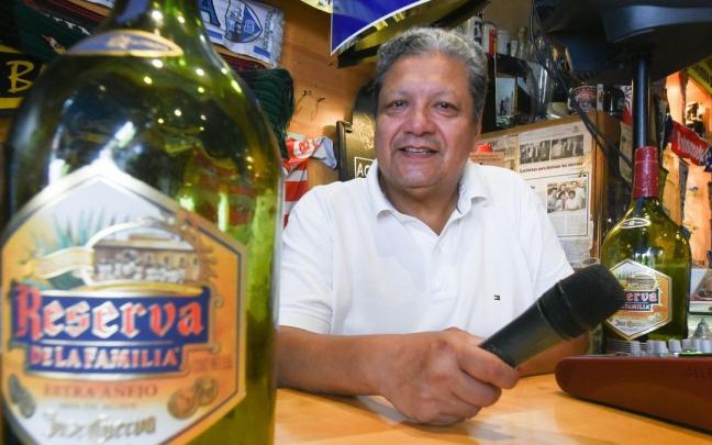 El cantante Humberto Luis Arias.