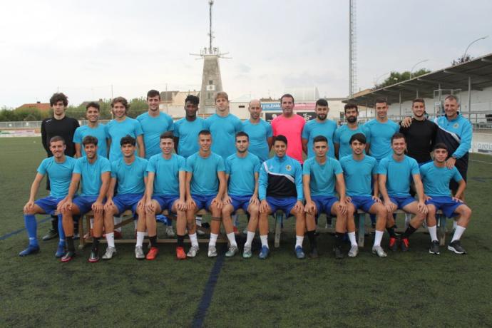 Foto de la plantilla del Cirbonero en pretemporada.