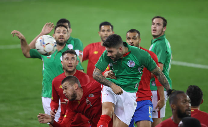 Unai Nuñez ejecuta el gol que supuso la victoria sobre Costa Rica en la última comparecencia de Euskadi