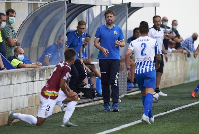 Rodrigo Fernández de Barrena, durante el encuentro ante el Logroñés en Merkatondoa