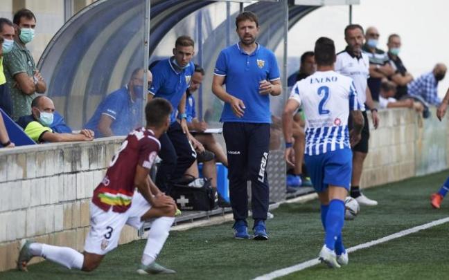 Rodrigo Fernández de Barrena, durante el encuentro ante el Logroñés en Merkatondoa