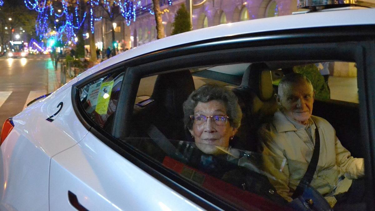 Miren Romero y Ángel Agusmendi, llegando a ver las luces de Gran Vía en Moyúa.