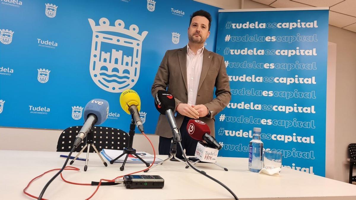 Alejandro Toquero, alcalde de Tudela, en una reunión anterior