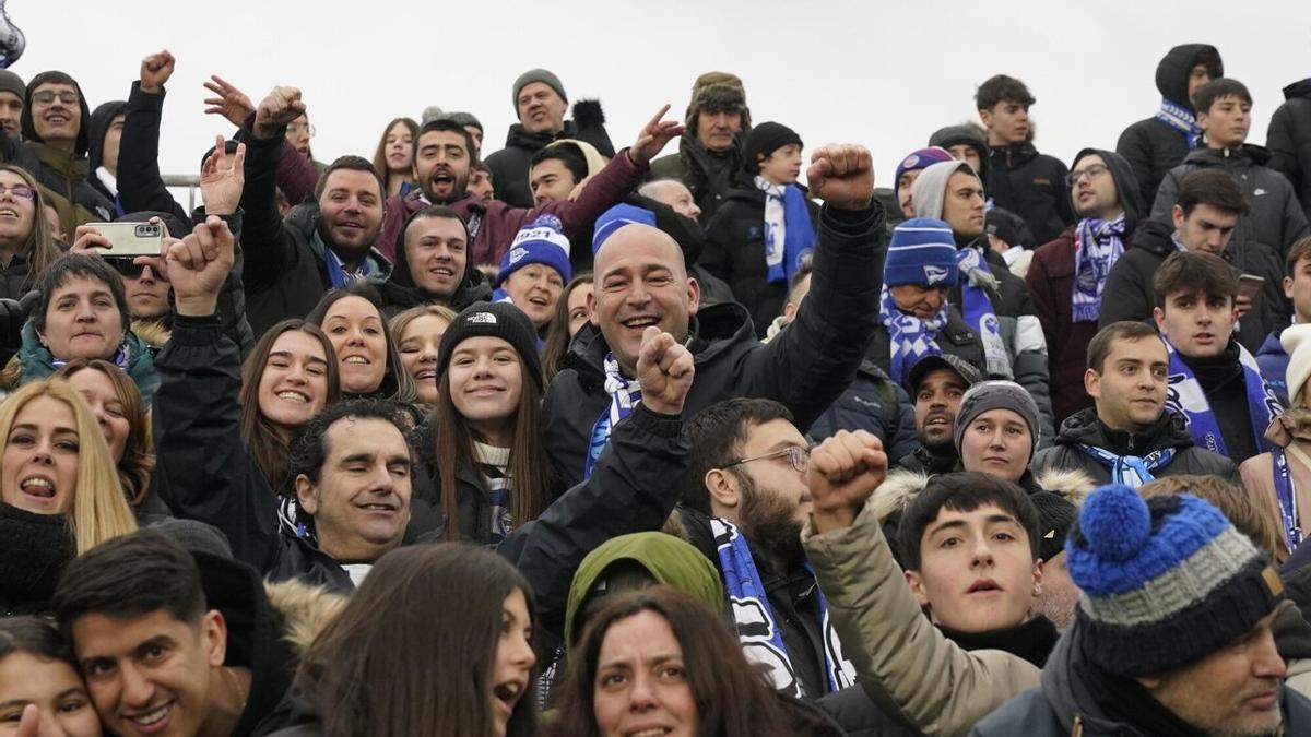 La marea albiazul se dejó sentir en Anduva