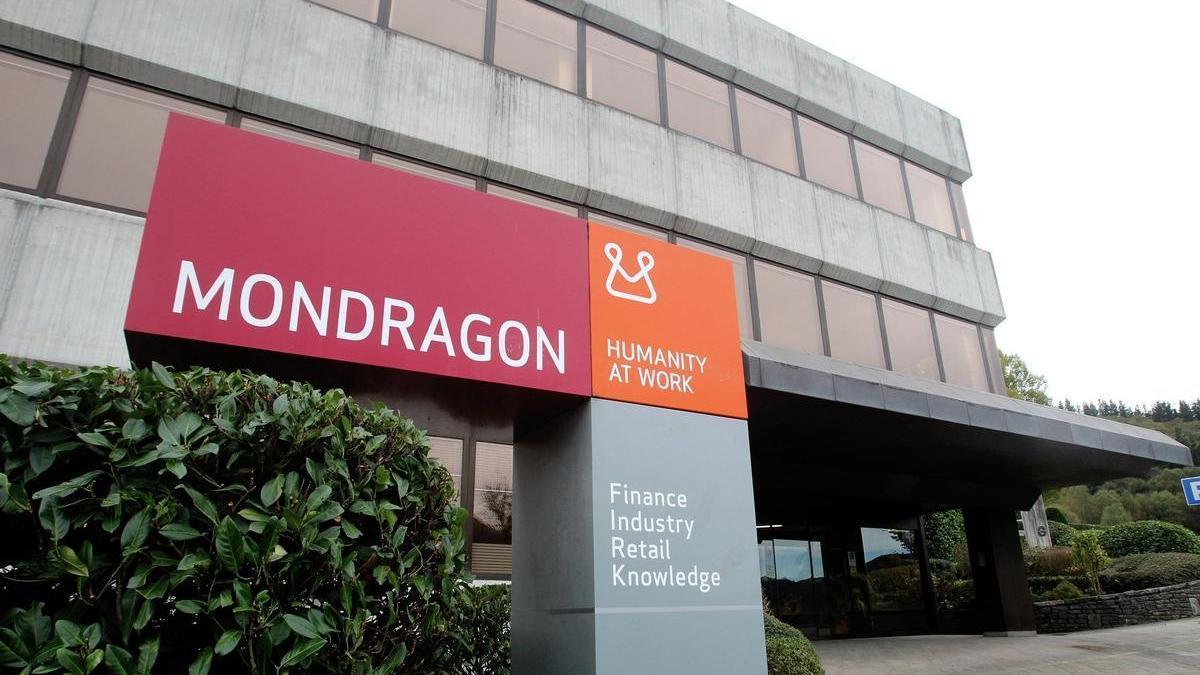 Sede del Grupo Mondragon en Arrasate, que este año ha visto cómo dos de sus cooperativas industriales más fuertes se desvinculaban.