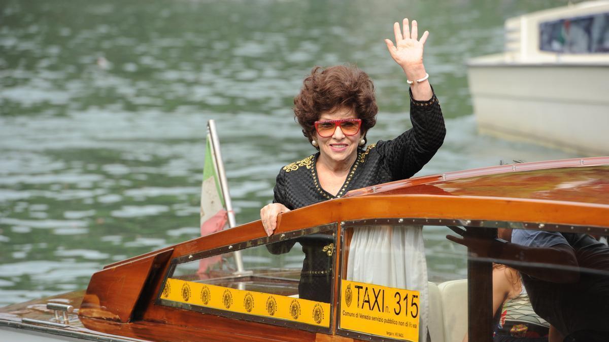 La musa del cine italiano Gina Lollobrigida ha fallecido a los 95 años.