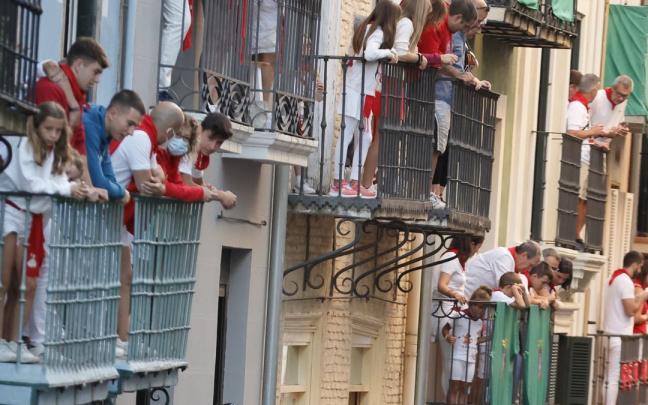 Quinto encierro de los San Fermínes con los toros de la ganadería Cebada Gago Quinto encierro de los San Fermínes con los toros de la ganadería Cebada Gago