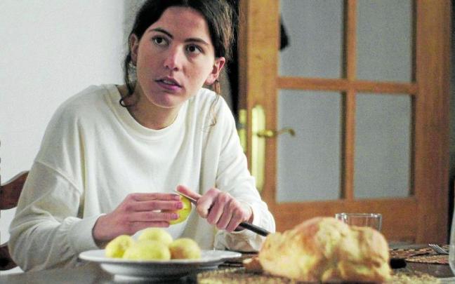 Ibone Ajuria aktorea Nagore Murielen 'Erro Bi' filmeko eszena batean.