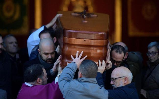 Funeral por el sacristán asesinado en Algeciras. Funeral por el sacristán asesinado en Algeciras.