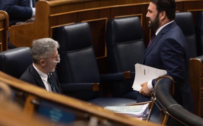 El ministro del Interior, Fernando Grande-Marlaska y el diputado por el partido EH Bildu, Jon Iñarritu. El ministro del Interior, Fernando Grande-Marlaska y el diputado por el partido EH Bildu, Jon Iñarritu.