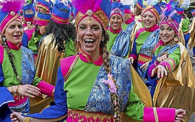 Un gran baile de disfraces