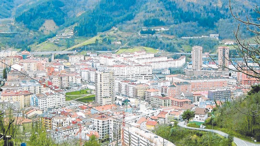 Vista aérea de la localidad de Eibar.