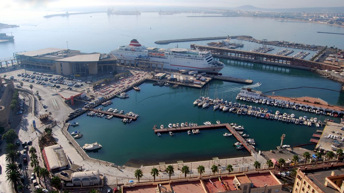 Imagen de archivo del puerto de Melilla.