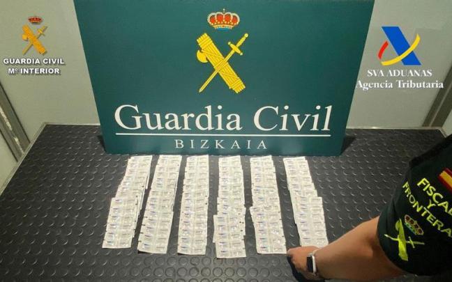 Fueron localizadas en el interior del equipaje facturado de un pasajero procedente de la República Dominicana. Fueron localizadas en el interior del equipaje facturado de un pasajero procedente de la República Dominicana.
