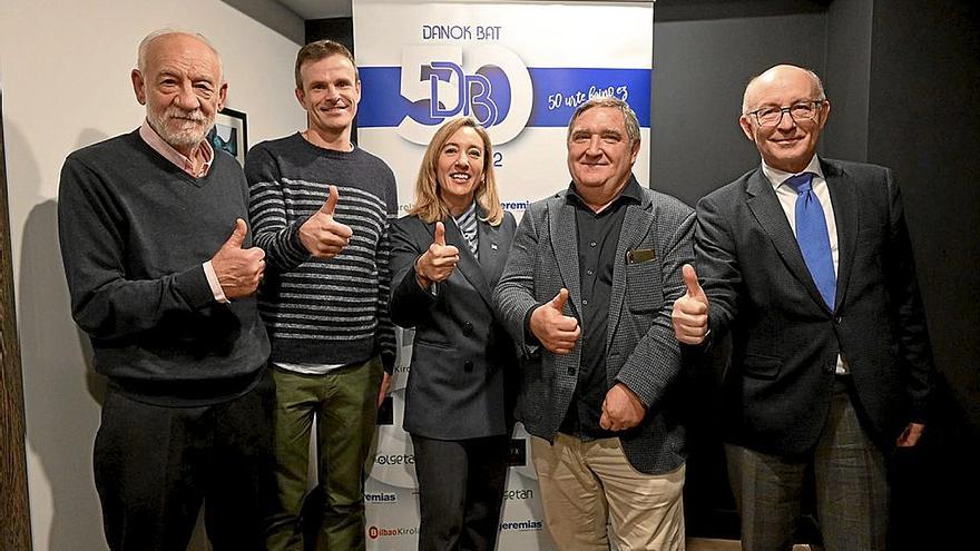 Momento del acto de ayer conmemorativo del 50 aniversario del Danok Bat.