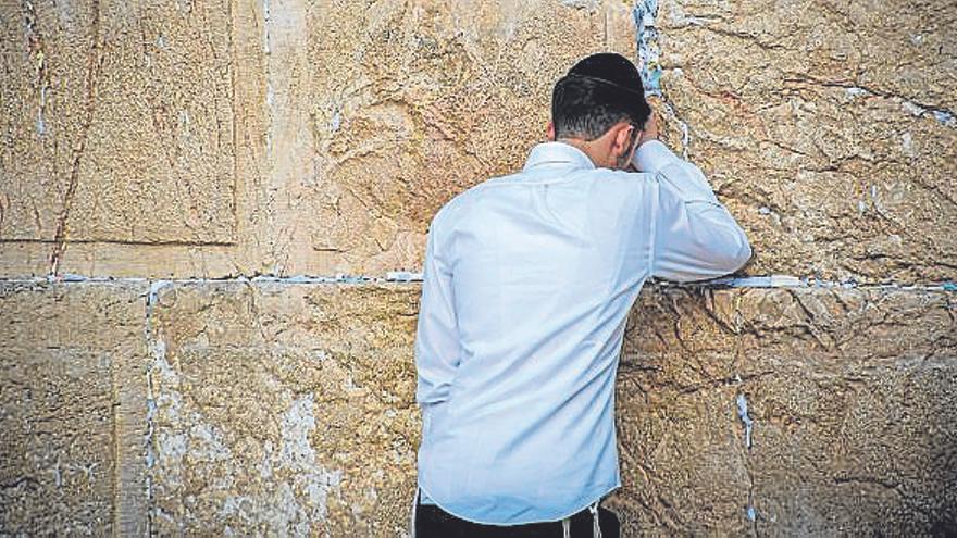 En el muro de las lamentaciones.