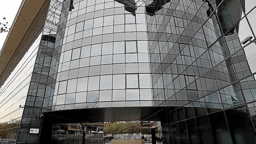 Exterior del edificio de la Seguridad Social, situado en Riberas de Loiola.