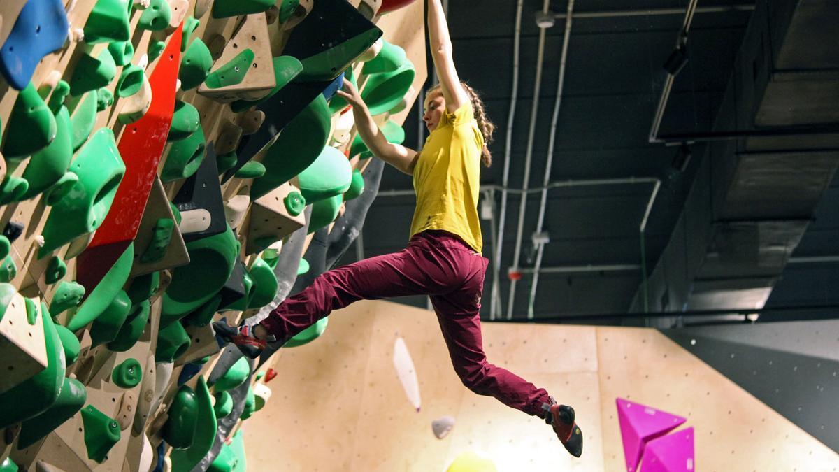 Berango estrena un rocódromo de última generación pionero en Euskadi