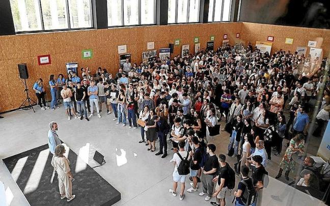 Estudiantes conocen la nueva cultura de empresa