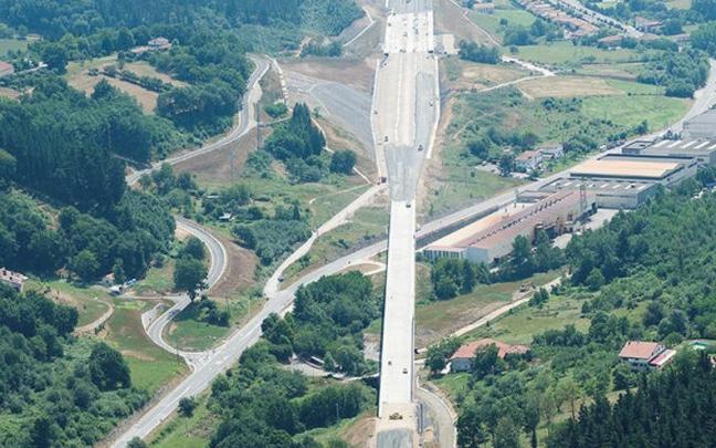 Obras de la Y vasca en Ezkio.