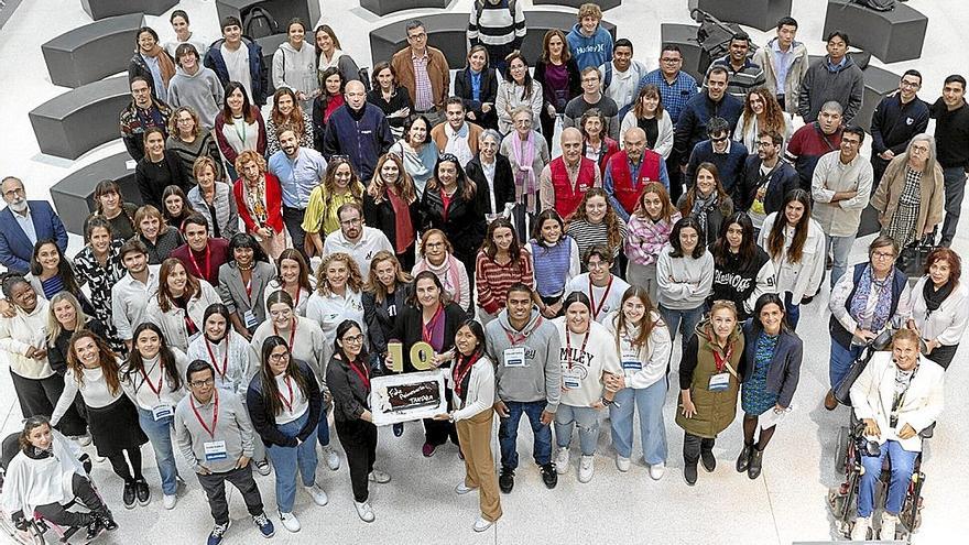 Entidades sociales y estudiantes celebran el 10º aniversario de Tantaka. | FOTO: UNIVERSIDAD DE NAVARRA