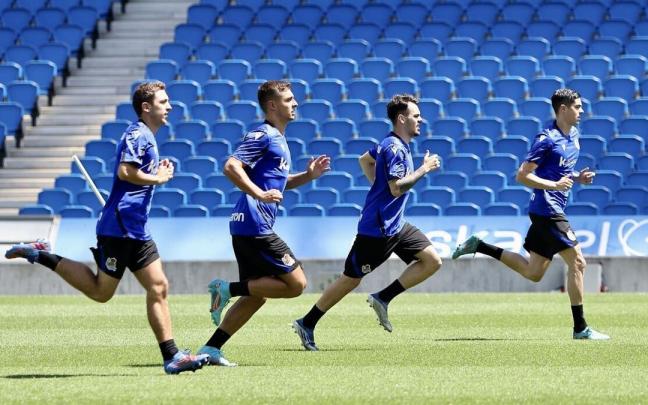 Karrikaburu, esta pretemporada junto a Olasagasti, Sola y Carlos Fernández Karrikaburu, esta pretemporada junto a Olasagasti, Sola y Carlos Fernández