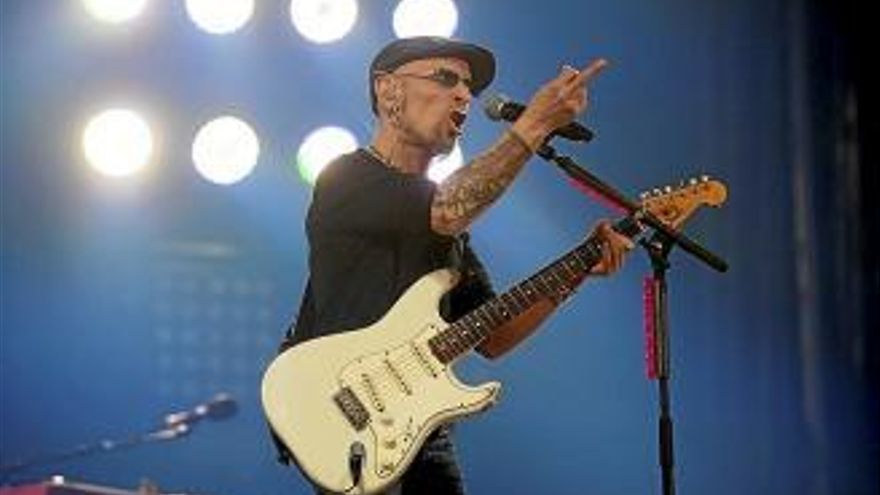 Fito, durante un concierto.