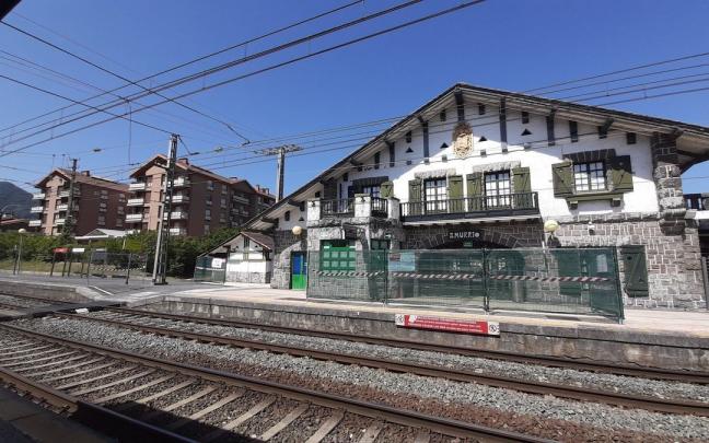 Vista de la estaci&oacute;n de Amurrio en obras.