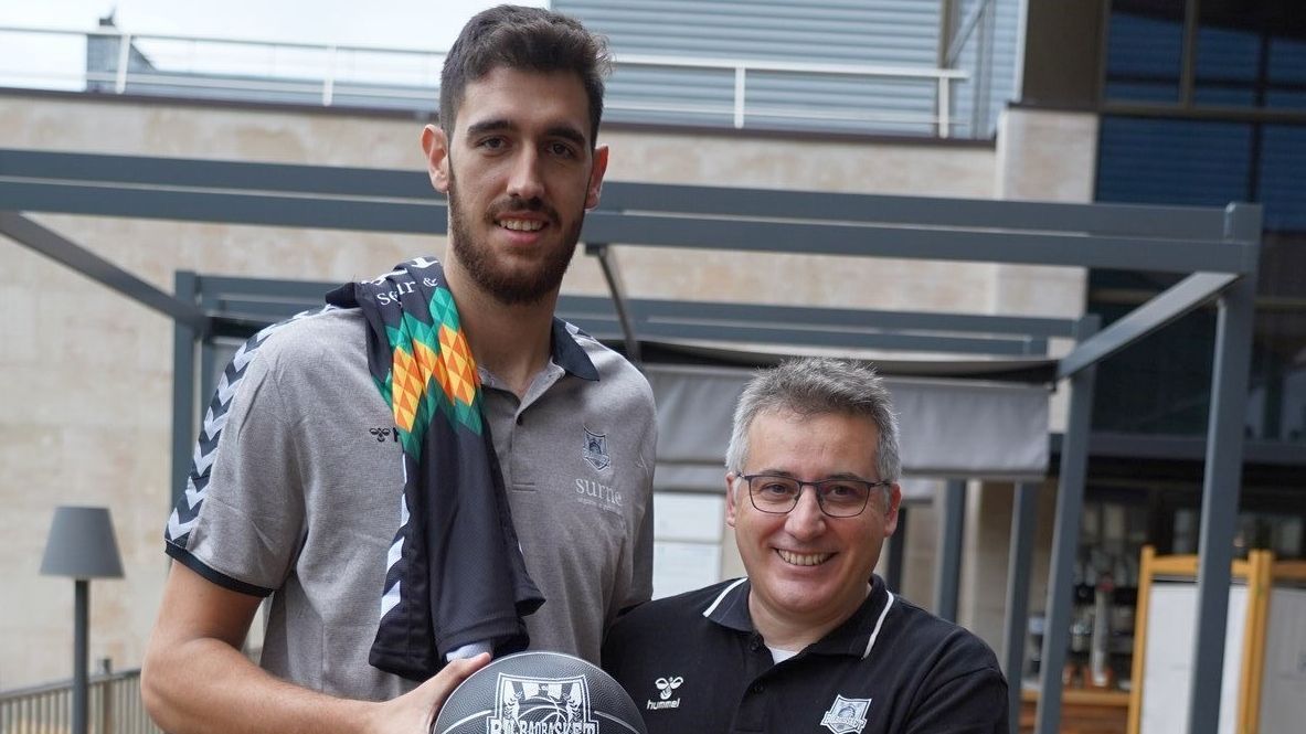 Ignacio Rosa y Rafa Pueyo, en el hotel Puerta de Bilbao.