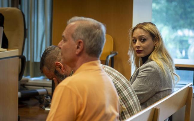 La líder del grupo neonazi Hogar Social Madrid, Melisa Domínguez durante el juicio por el ataque a la mezquita de la M-30.