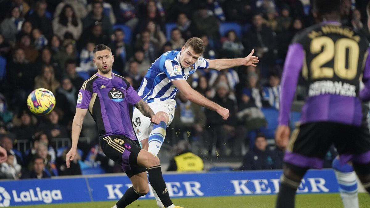 [Fotos] La Real Sociedad pierde ante el Valladolid en Anoeta