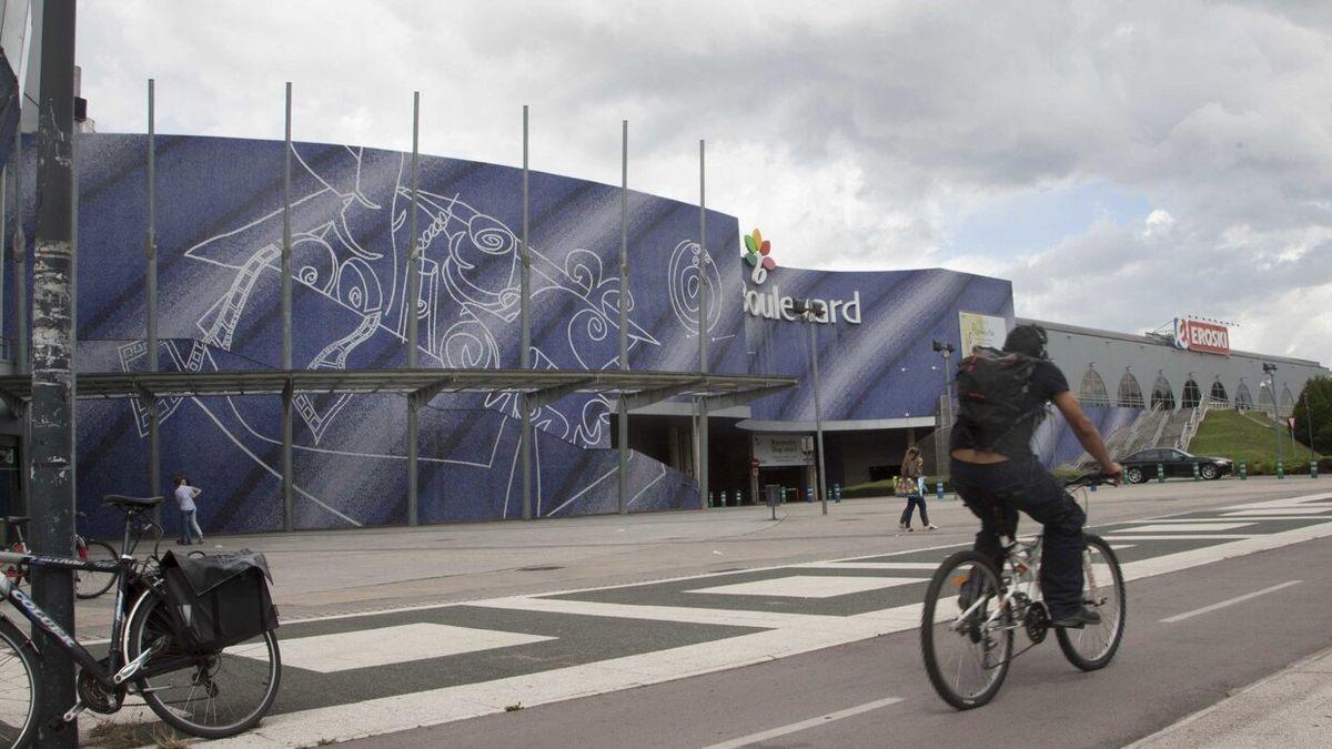 Exterior del centro comercial El Boulevard