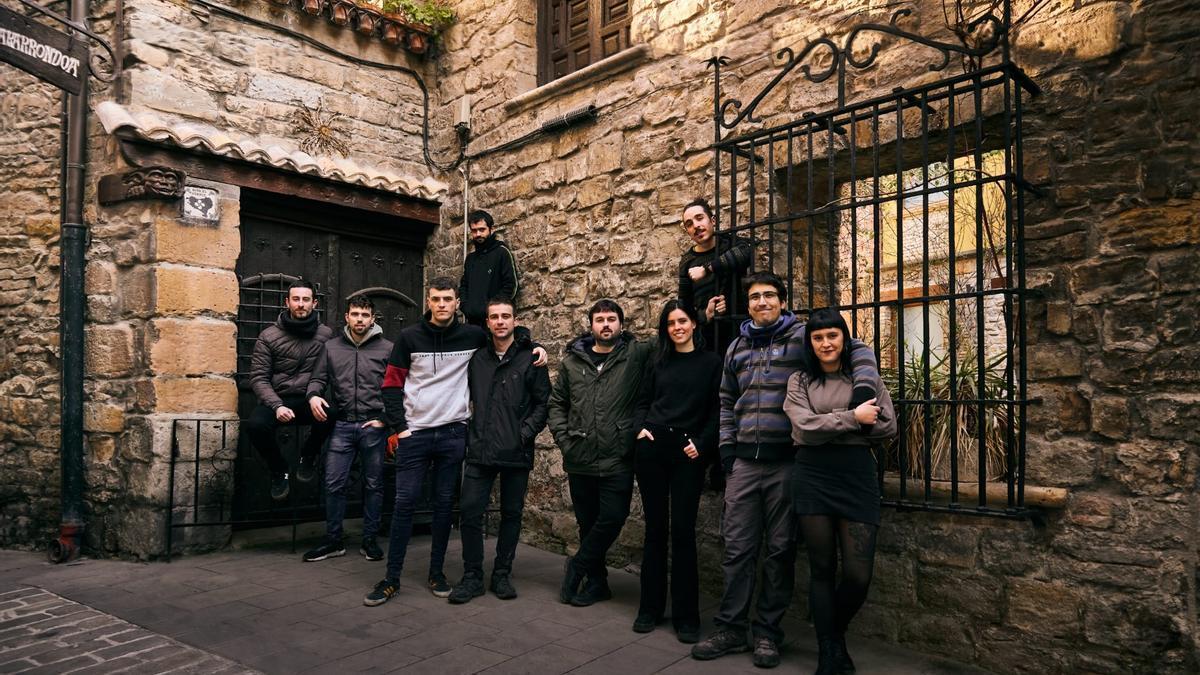 Foto de familia del gupo Skabidean, que celebra este sábado en la Totem su décimo aniversario.