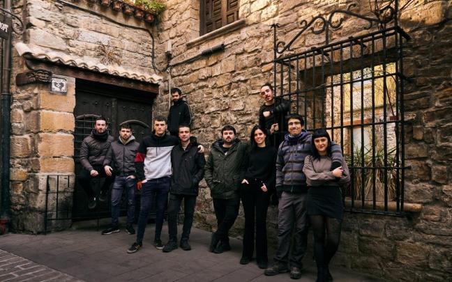 Foto de familia del gupo Skabidean, que celebra este sábado en la Totem su décimo aniversario.